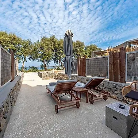 Comfy Parikia (Paros)